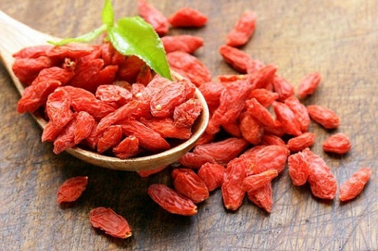 Baie de goji : Bienfaits, Contre-indications, Utilisations et Avis